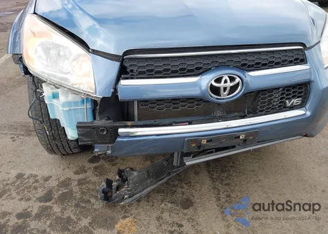 2011 Toyota Rav4 Limited V6 z USA, uszkodzony, nr VIN 2T3DK4DV9BW063931